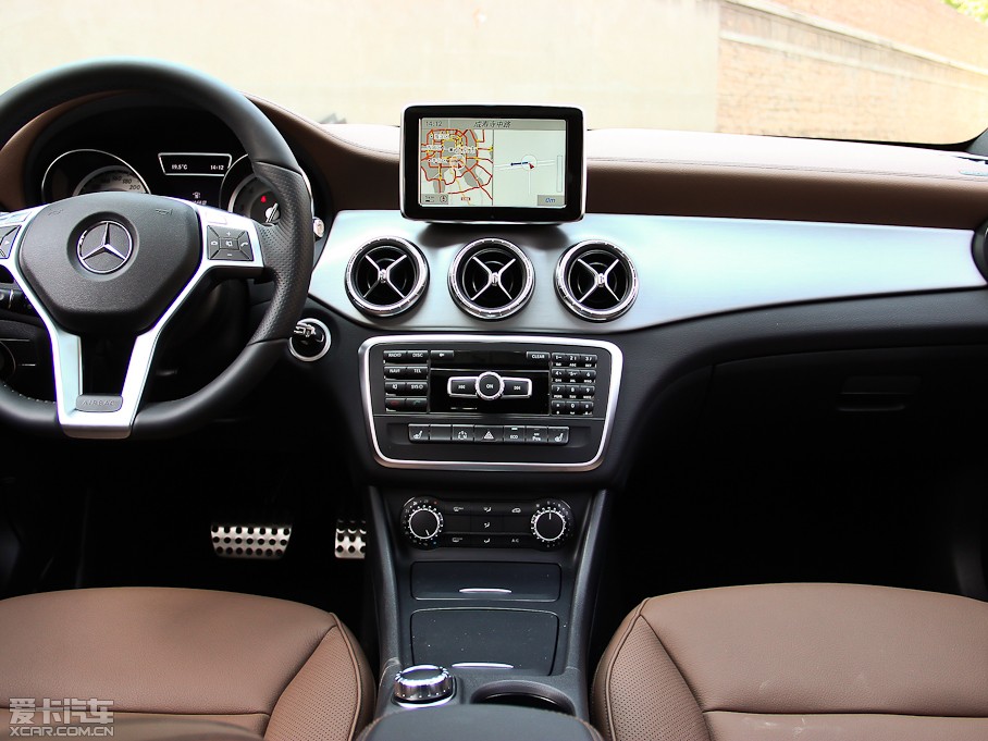 2014YCLA CLA 260 4MATIC