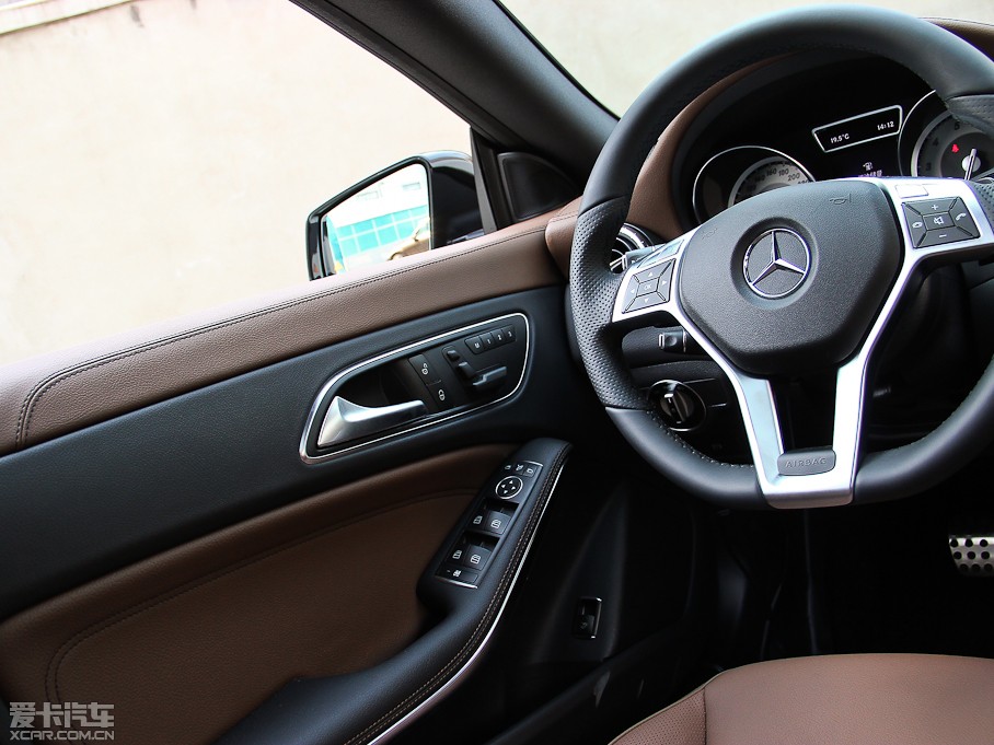 2014YCLA CLA 260 4MATIC