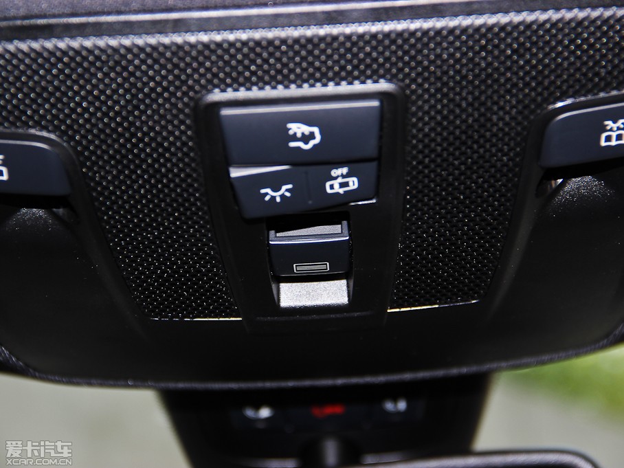 2014YCLA CLA 260 4MATIC