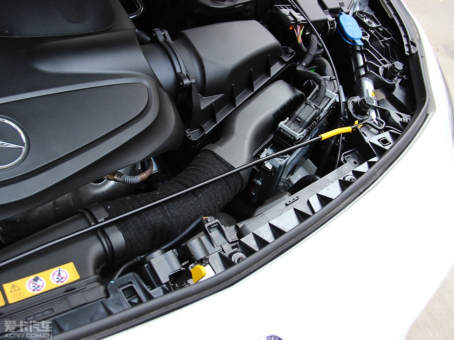 2014YCLA CLA 260 4MATIC