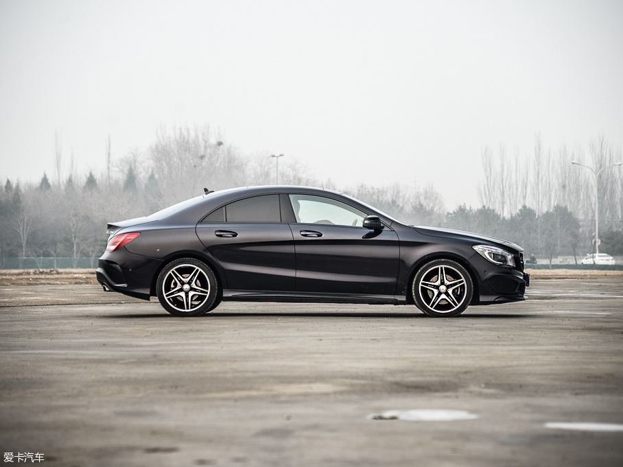 2014YCLA CLA 260 4MATIC