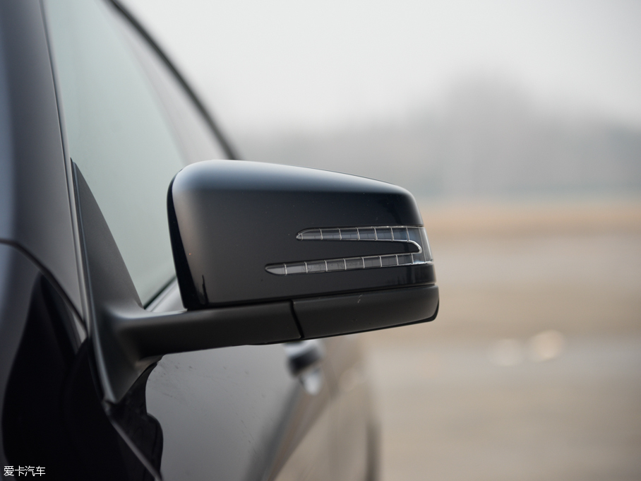 2014YCLA CLA 260 4MATIC