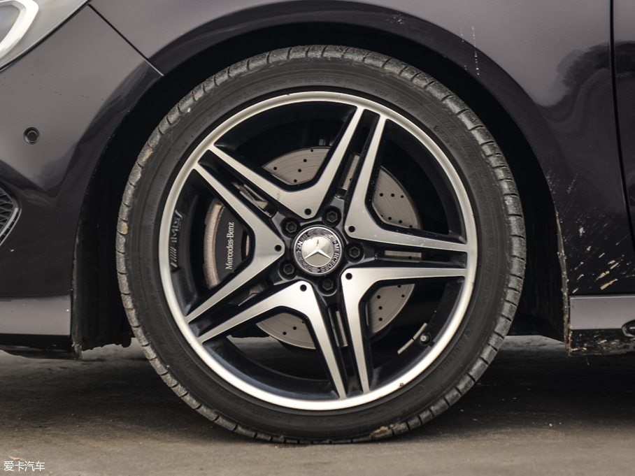 2014YCLA CLA 260 4MATIC