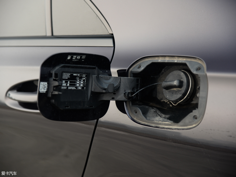 2014YCLA CLA 260 4MATIC