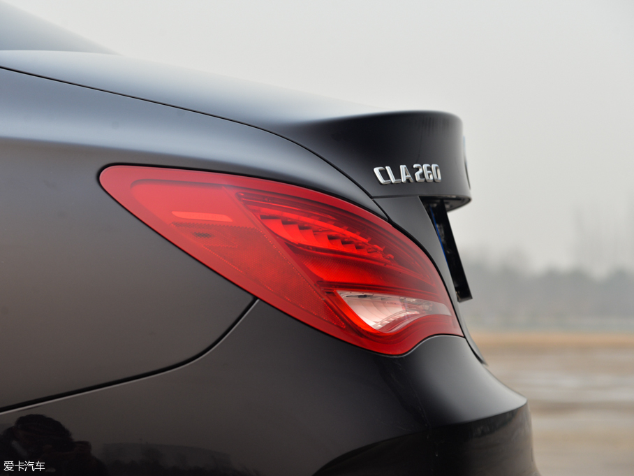 2014YCLA CLA 260 4MATIC