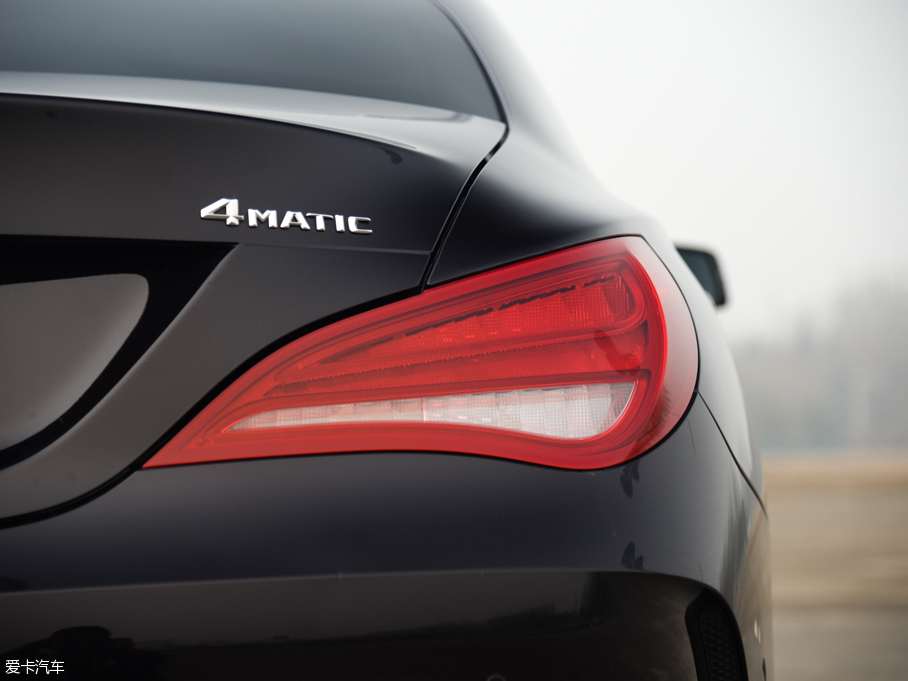 2014YCLA CLA 260 4MATIC