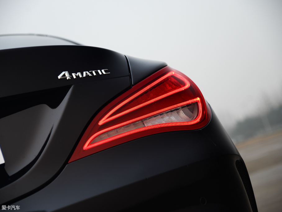 2014YCLA CLA 260 4MATIC