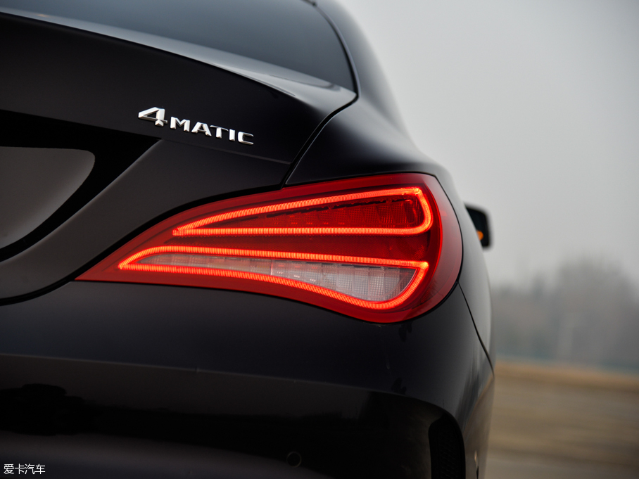 2014YCLA CLA 260 4MATIC