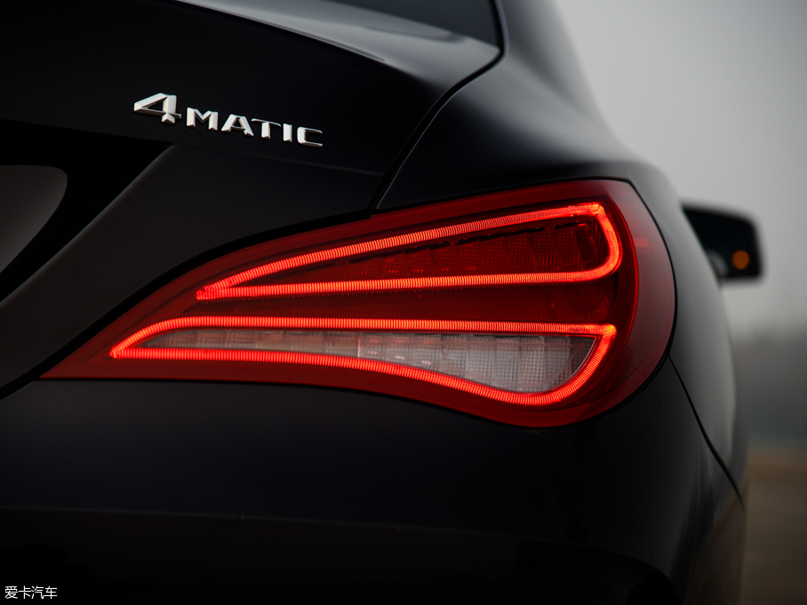 2014YCLA CLA 260 4MATIC