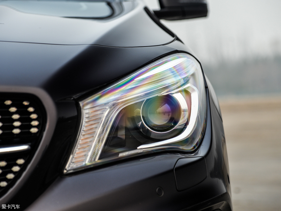 2014YCLA CLA 260 4MATIC