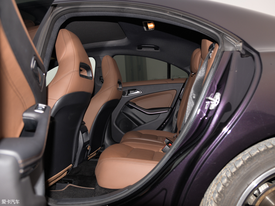 2014YCLA CLA 260 4MATIC