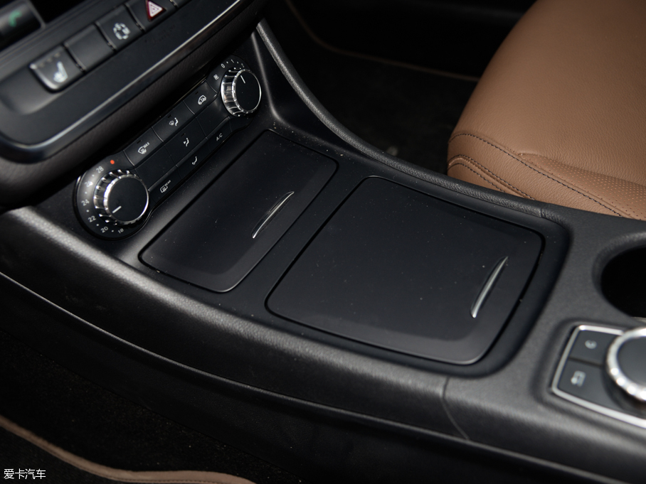 2014YCLA CLA 260 4MATIC