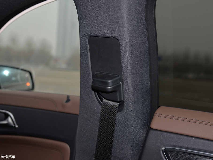 2014YCLA CLA 260 4MATIC