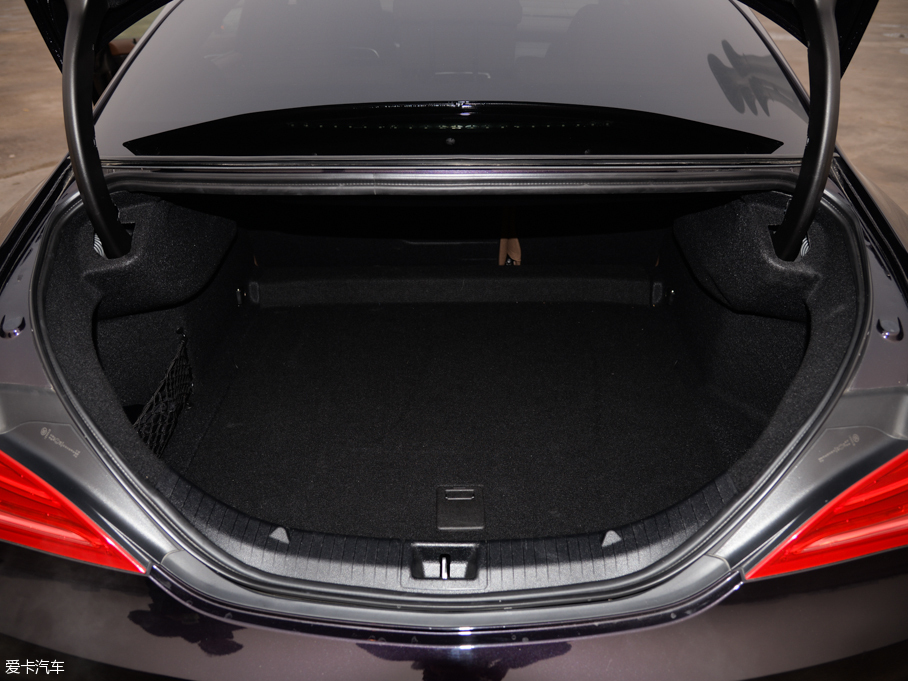 2014YCLA CLA 260 4MATIC