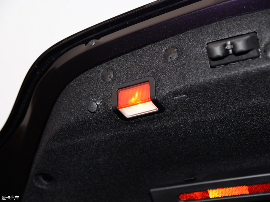 2014YCLA CLA 260 4MATIC