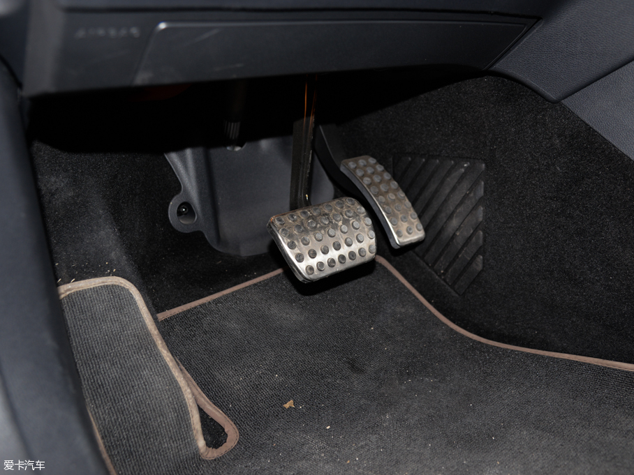 2014YCLA CLA 260 4MATIC