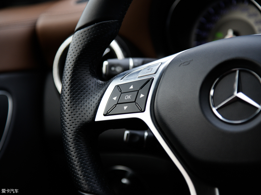 2014YCLA CLA 260 4MATIC