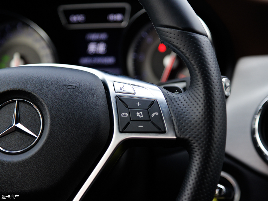 2014YCLA CLA 260 4MATIC