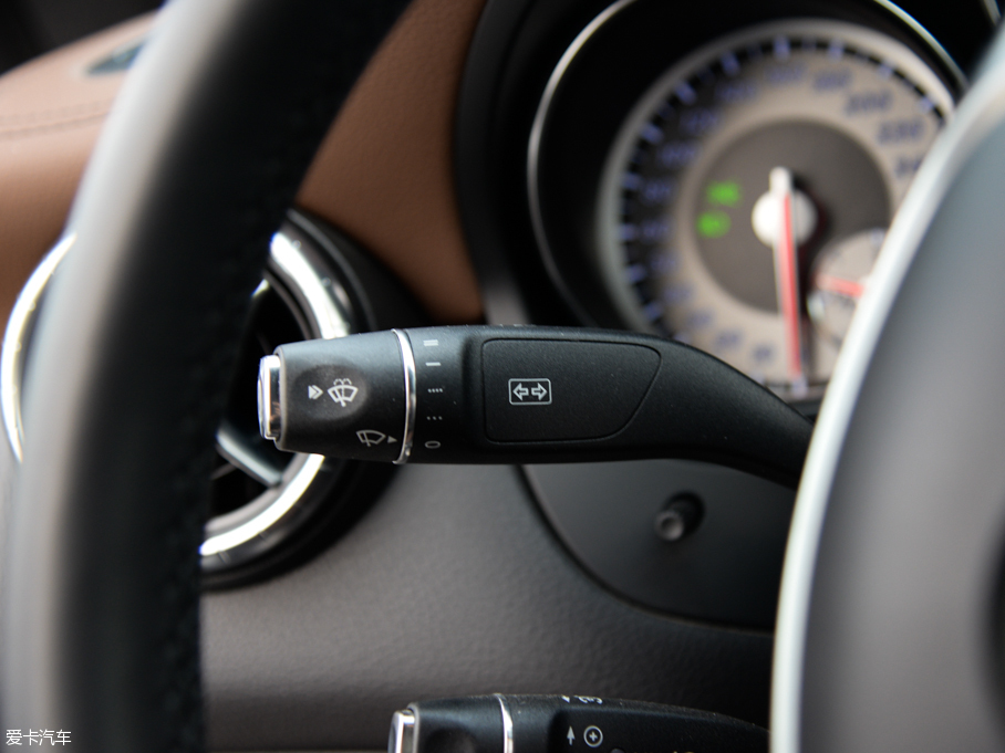 2014YCLA CLA 260 4MATIC