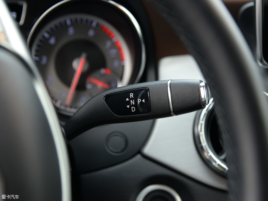 2014YCLA CLA 260 4MATIC