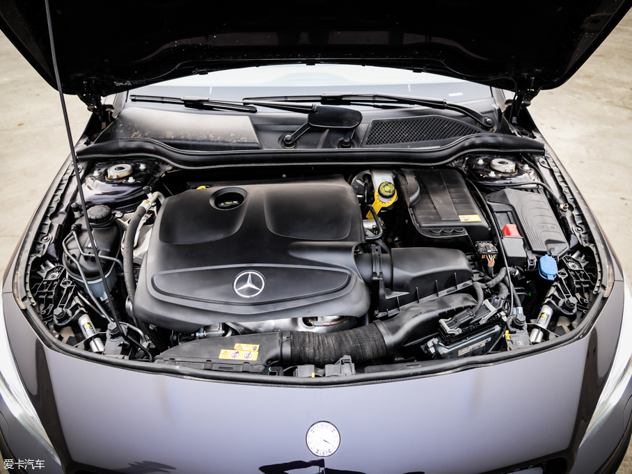 2014YCLA CLA 260 4MATIC