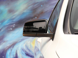 2014��CLA 260 4MATIC �������^