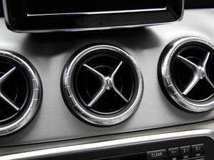 2014CLA 260 4MATIC п؅^