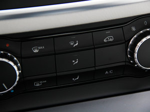 2014CLA 260 4MATIC п؅^