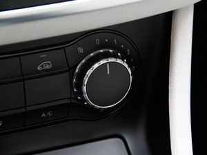 2014CLA 260 4MATIC п؅^