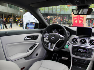 2014CLA 260 4MATIC п؅^