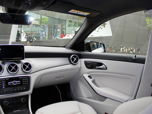 2014CLA 260 4MATIC п؅^