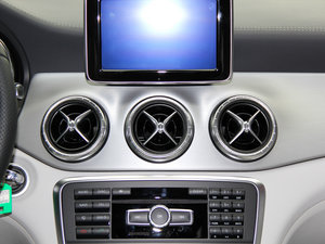 2014CLA 260 4MATIC {L