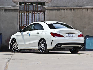 2014款CLA 260 4MATIC 左后45度