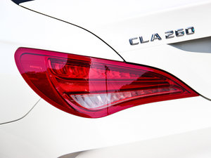 2014CLA 260 4MATIC ^
