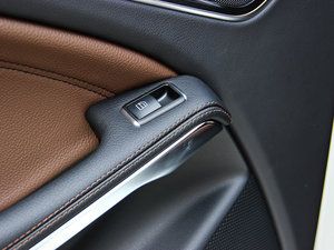 2014CLA 260 4MATIC g