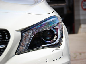 2014CLA 260 4MATIC ^