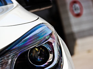 2014CLA 260 4MATIC ^