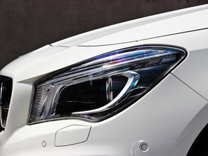 2014CLA 260 4MATIC ^