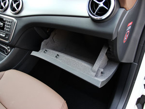 2014CLA 260 4MATIC g