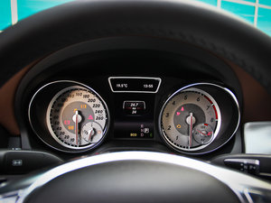 2014CLA 260 4MATIC п؅^