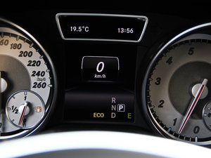 2014CLA 260 4MATIC п؅^