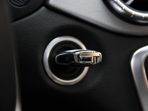 2014CLA 260 4MATIC п؅^