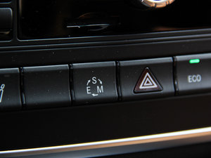 2014CLA 260 4MATIC п؅^