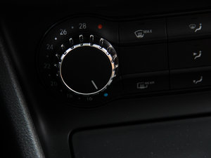 2014CLA 260 4MATIC п؅^