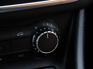 2014CLA 260 4MATIC п؅^