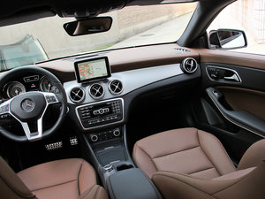 2014CLA 260 4MATIC п؅^