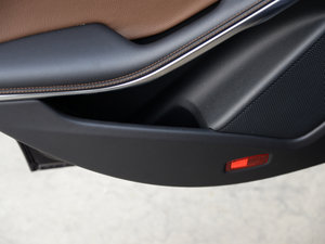 2014CLA 260 4MATIC g