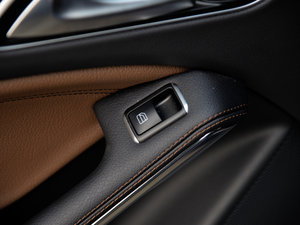 2014CLA 260 4MATIC п؅^