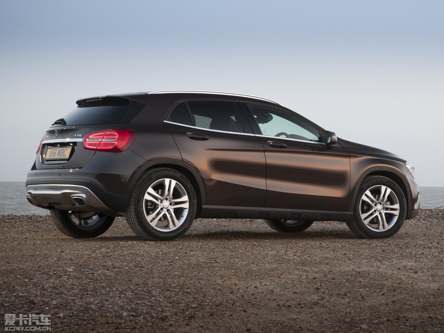 2015YGLA(M) UK-Version 200