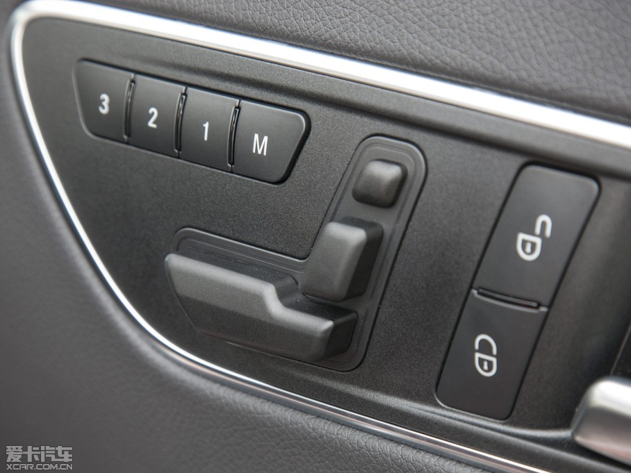 2015YGLA(M) UK-Version 200